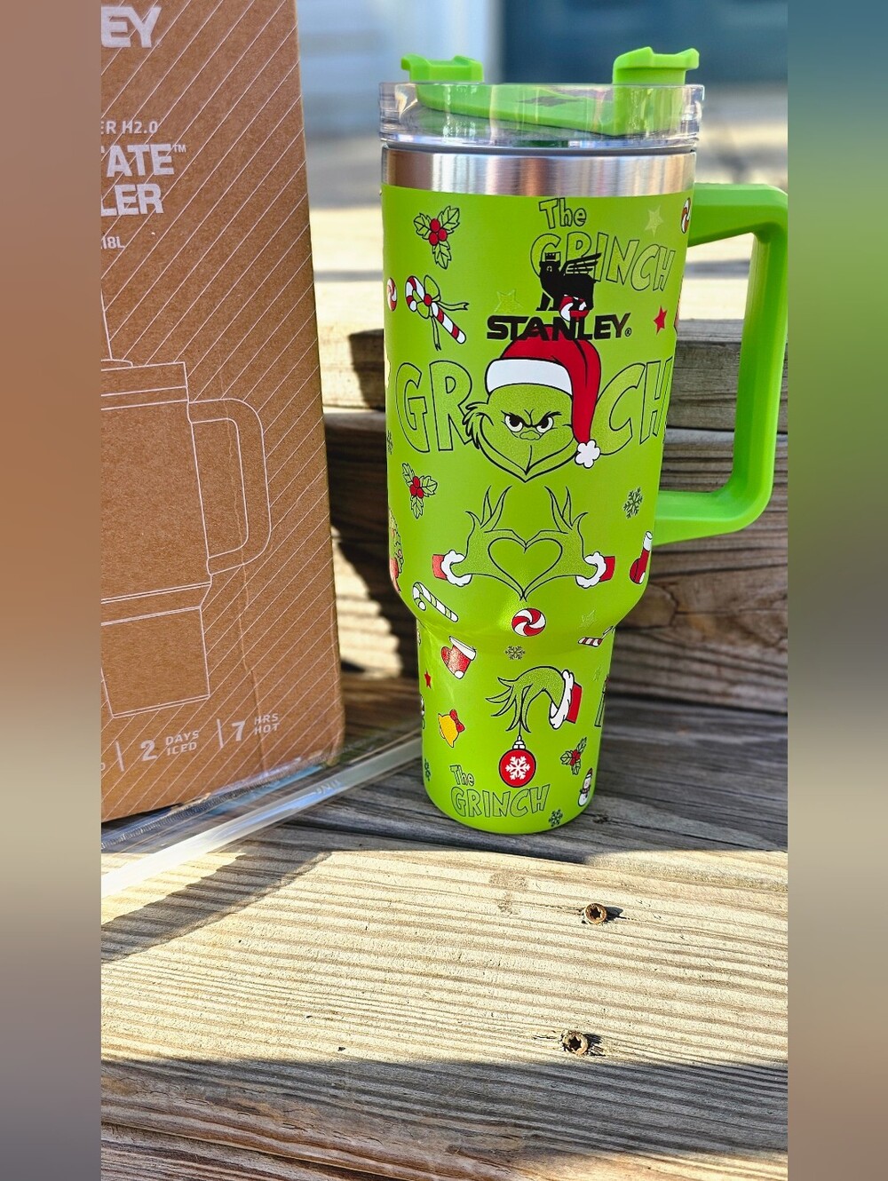Stanley The Grinch Lime Green 40oz Tumbler
